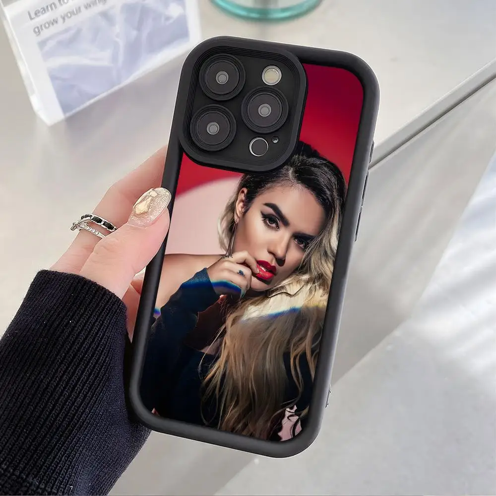 

Чехол для мобильного телефона Karol G Latino для iPhone 17 16 15 14 13 12 11 Air Pro Max Plus, утолщенный, из ТПУ, цветной, красивый