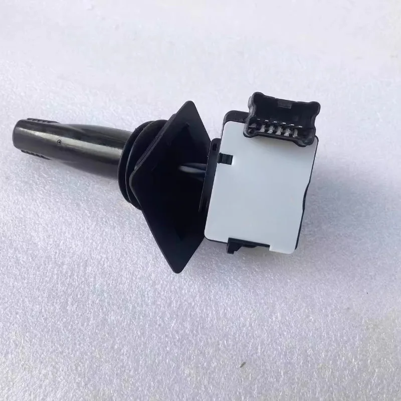 

1PC For Komatsu forklift accessories FD20~30-16/17/15 gear shift switch 3EB-56-43220