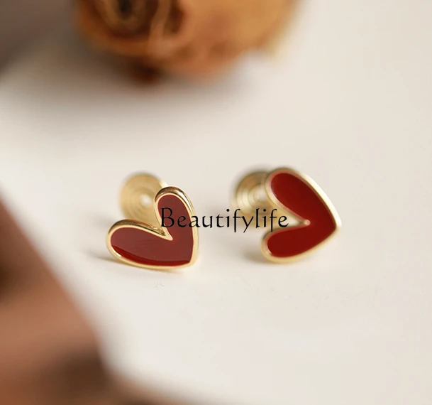 

Red Earless Retro Compact Lovely Heart-Shaped Stud Earring Clip Ear Style