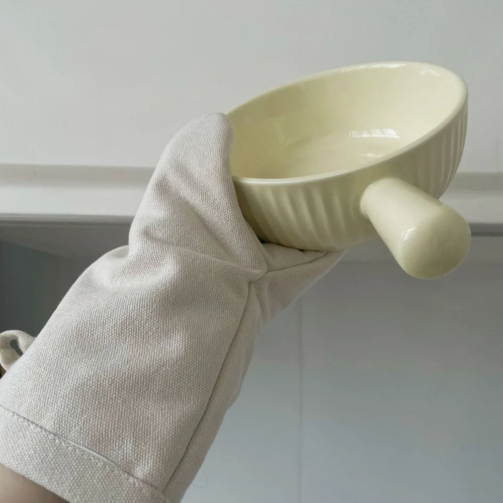 Practical Anti-scalding Oven Gloves Cotton Thickened Kitchen Hand Clip Hanging Beige Baking Gloves Cooking