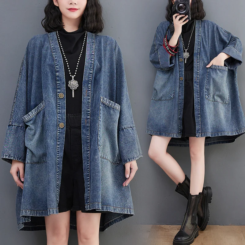 Women's Oversized Denim Jacket Faded Washed Medium-Length Coat Trendy V-Neck Long Sleeve Cotton Blend Spring Autumn Wear