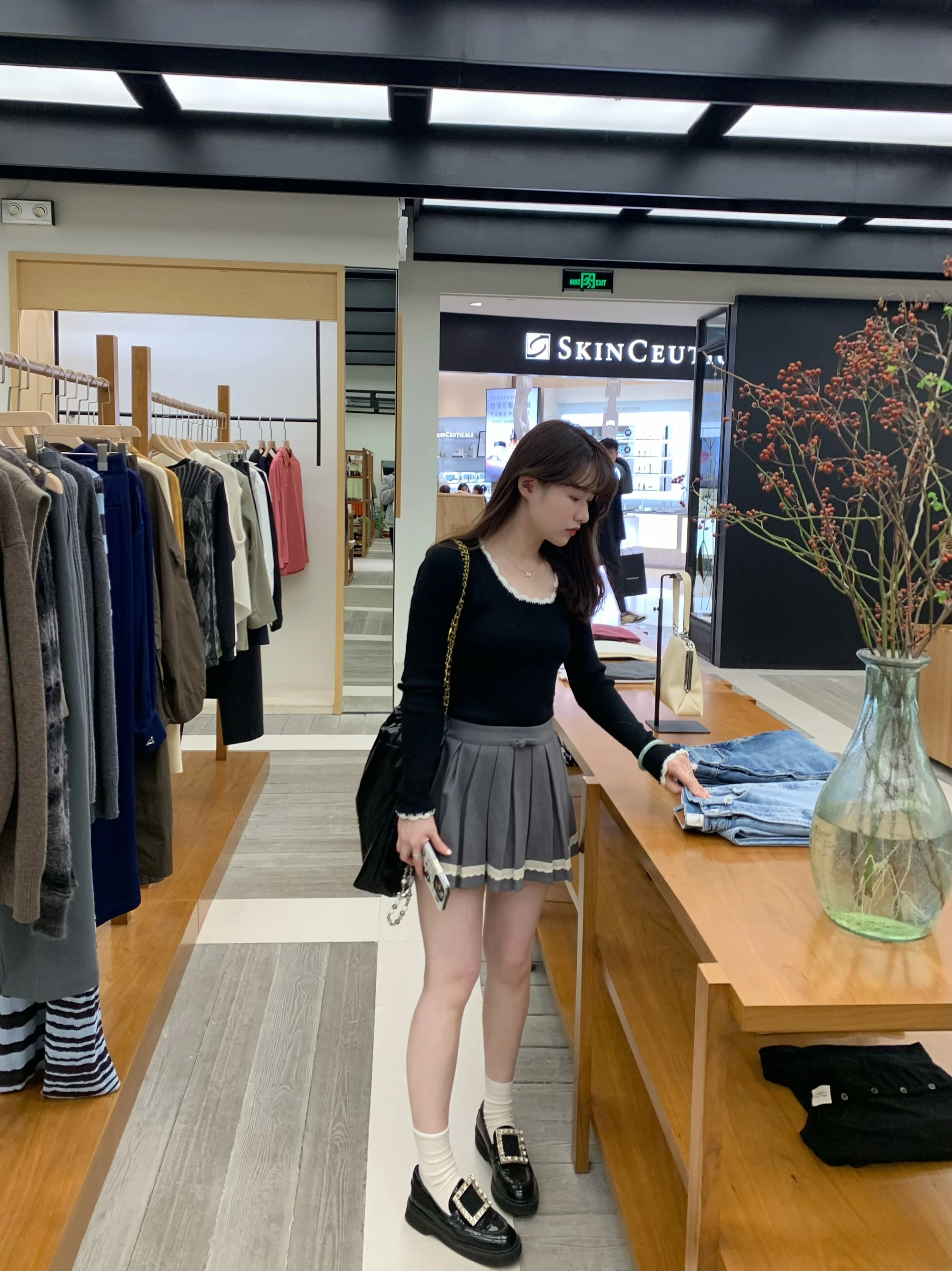 

Женский вязаный топ с цветочным узором и квадратным вырезом, длинный рукав, нежный стиль, новинка 2024 года