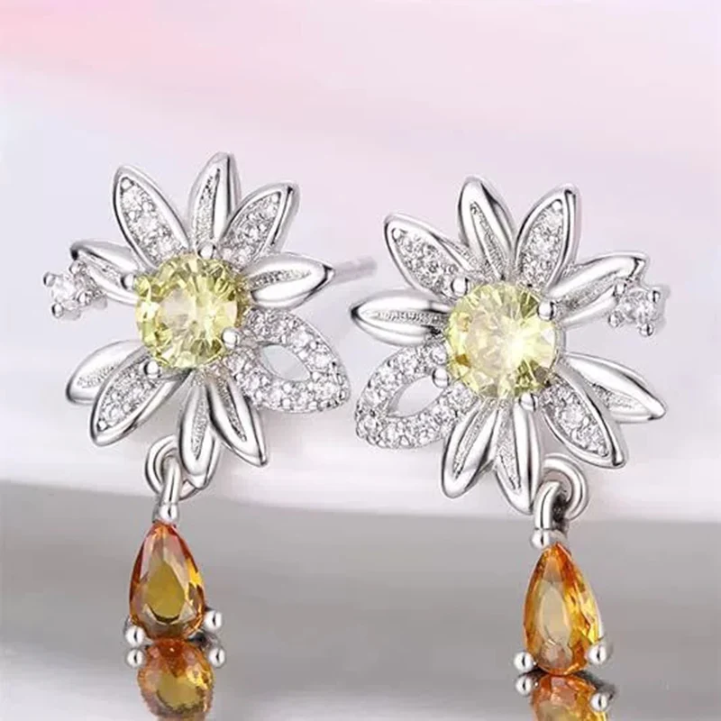 

Европейские и американские модные серьги с ромашками, блестящие серьги с цирконом для женщин, темпераментные серьги из серебра 925 пробы KOFSAC