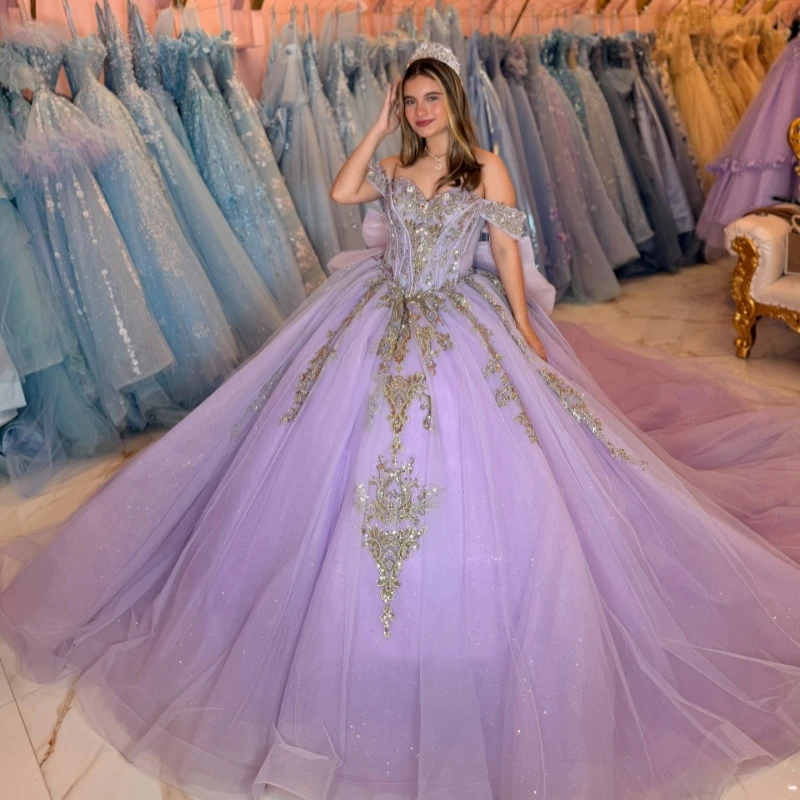 

Lilac Shiny Quinceanera Dresses Ball Gown Off The Shoulder Gold Applique Lace Beading Crystal Bow Tull Corset Party Birthday