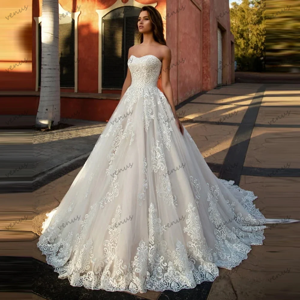 Gaun Pengantin Elegan Model A-Line Berbahan Tulle Bertingkat dengan Aplikasi Renda Menawan Tanpa Tali Vestidos De Novia Dapat Disesuaikan 2025