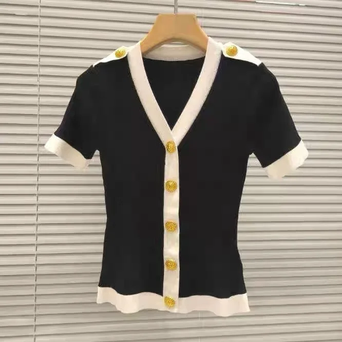 Cardigan da donna con perle rosa con scollo a V, decorazione con bottoni in metallo, cardigan alla moda elastico slim fit