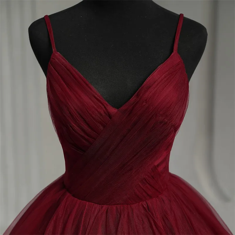 Fashion Calssic Spaghetti Strap V-neck Boho Quinceanera Dresses Dark Red Sleeveless Simple Party for Prom Dress Sweet Ball Gown