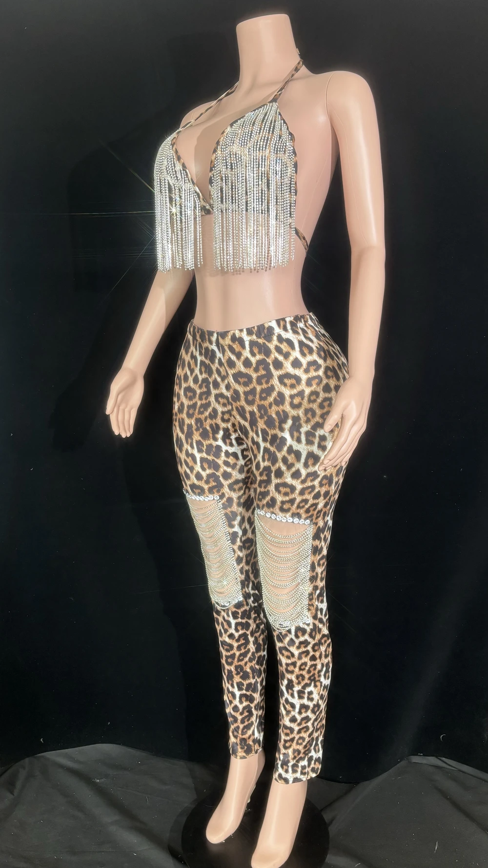 Conjunto de calças e top de biquíni estampa leopardo para mulheres, correntes brilhantes de strass sexy, roupa de festa de aniversário, boate, 2 peças