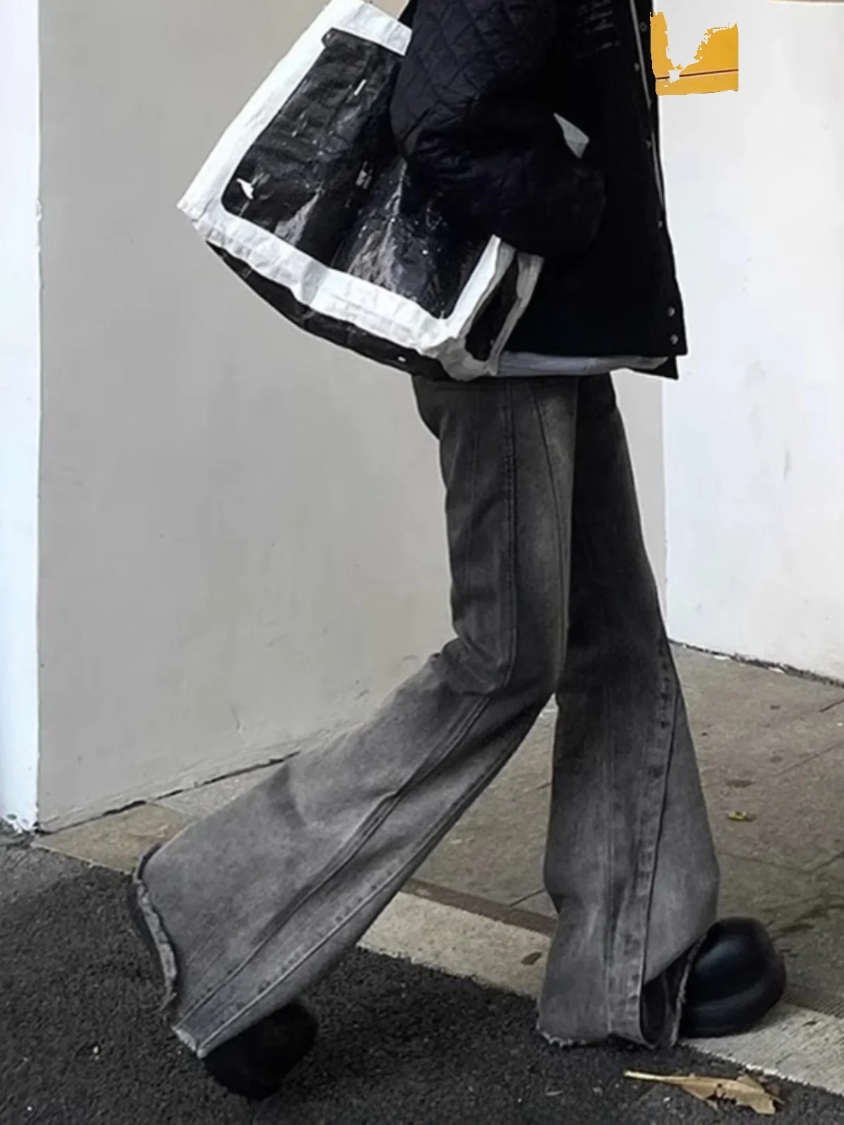 

Американские винтажные джинсы с эффектом потертости и микро-клешем для мужчин, прямые брюки в стиле High Street Vibe, зауженные, повседневные джинсы