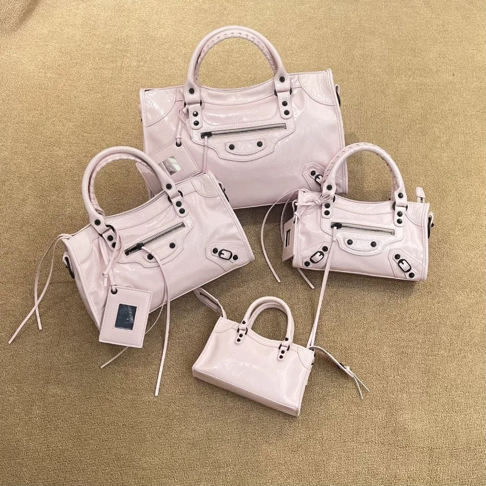 Spring and Summer Willow Nail Locomotive Bag 2026 New Kusa Spice Girl Burst Fashion Calf LeatherMini Crossbody Portable Armpit