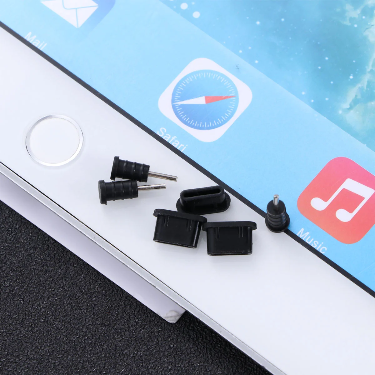 

10 Pairs USB Type C Protective Cover Silicon Port Plug Cover(Black) dust plug headphone jack dust plug