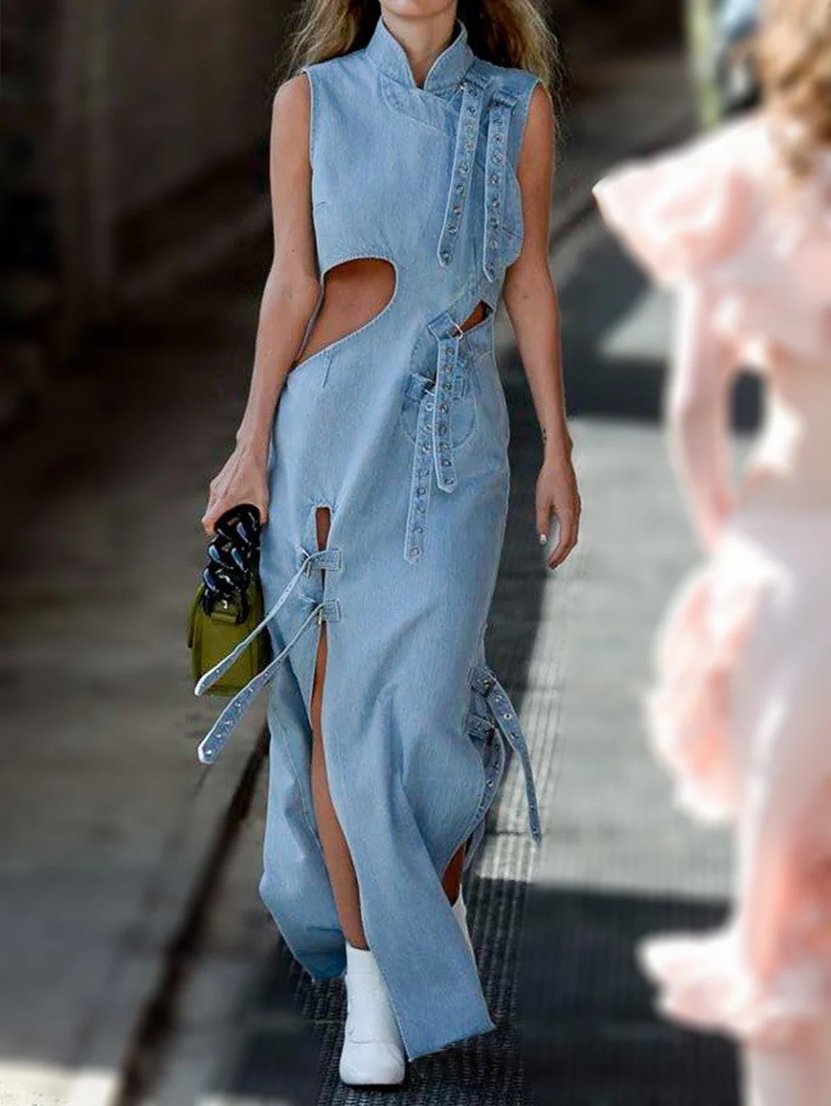 

Women's Vintage Street Denim Dress Mandarin Sleeveless Lace-Up Cut Out Casual Maxi Dress with Stand Collar & Straight Fit