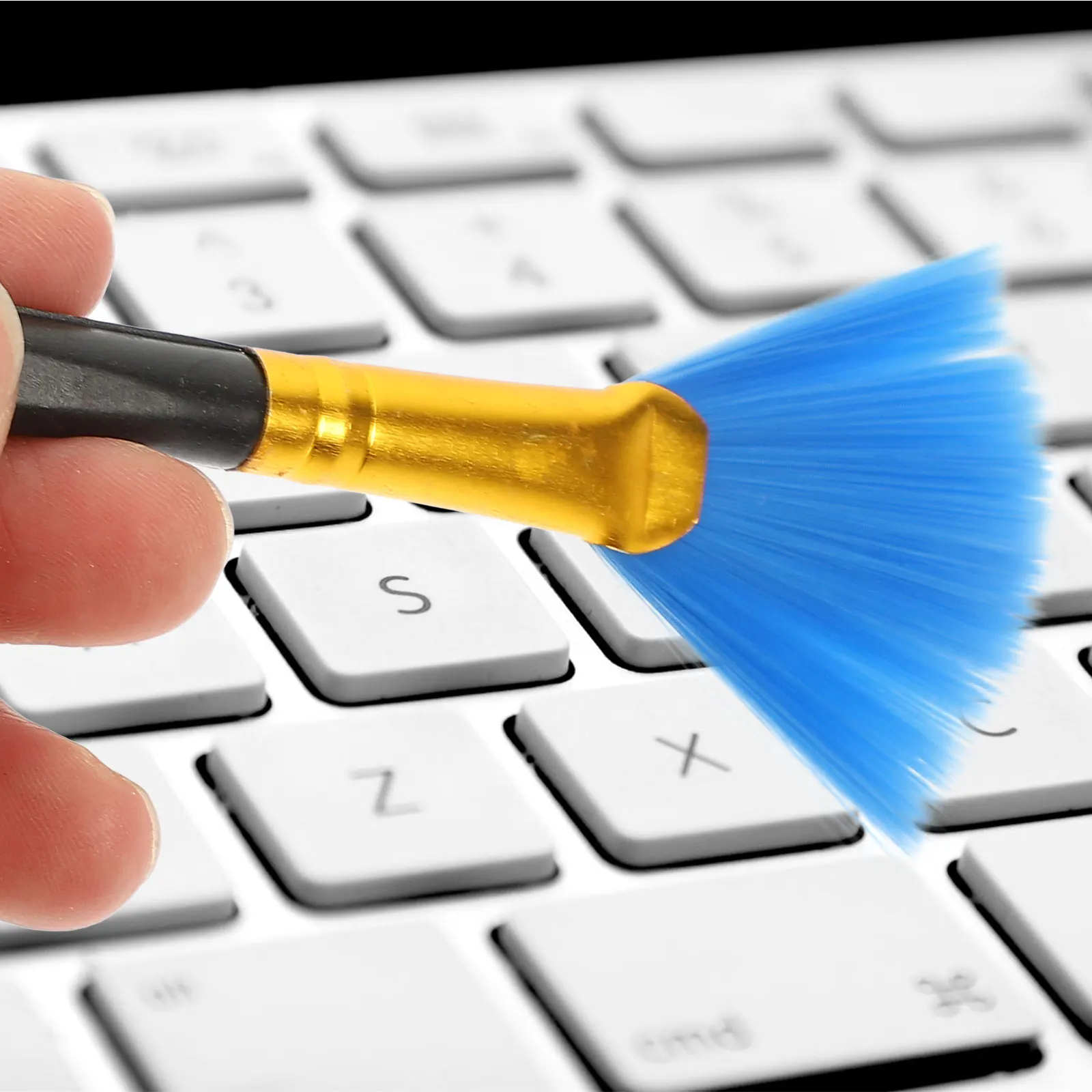 

Keyboard Dusting and Cleaning Brush Soft Bristle Cleansing Laptop Cleaner Kit Tool