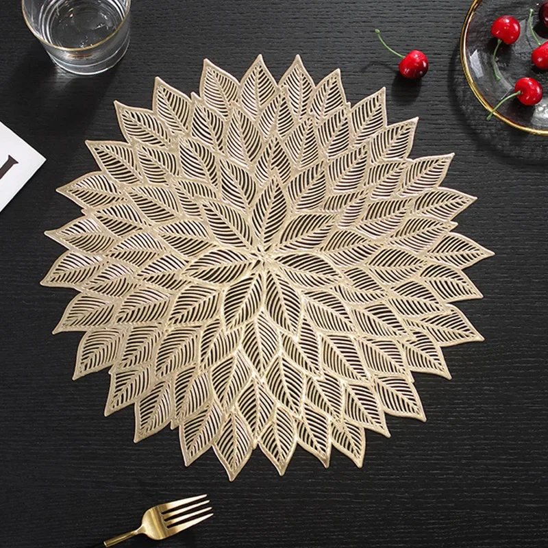 6/4pcs Light Luxury Leaf Placmat European PVC Hollow Hot Stamping Circular Anti Slip Insulation Mat Dining Table Decoration Mat