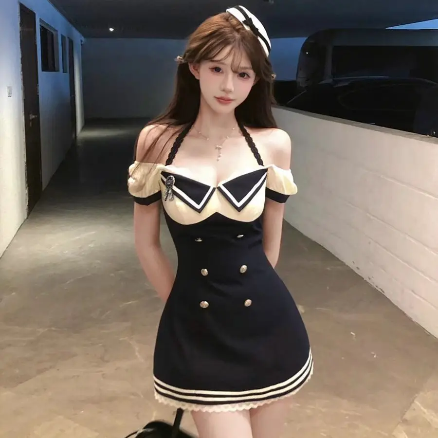 

Japan New Summer Style French Sweet College Contrasting Color Halter Neck Slim Niche Design Dress