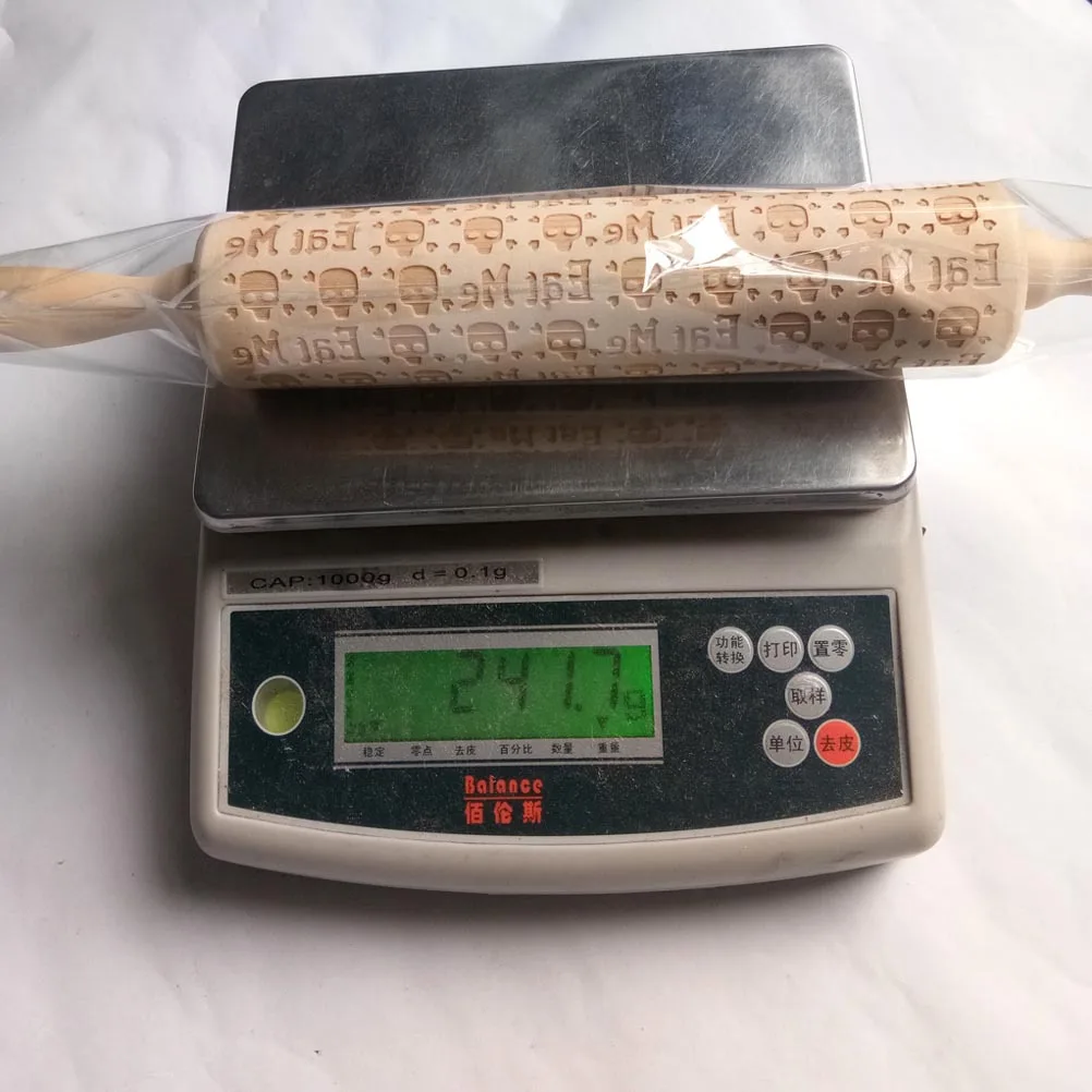 

Wood Rolling Pin Skull Design Creative Engraved Non Slip Handle for Baking Home Cake Shop Pastry Pizza Cookie Fondant Rolling