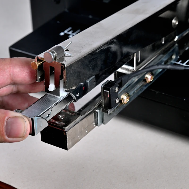 No. 12 Electric Stapler Four-head Processing Automatic Binding Heavy Machinery Fast Binding