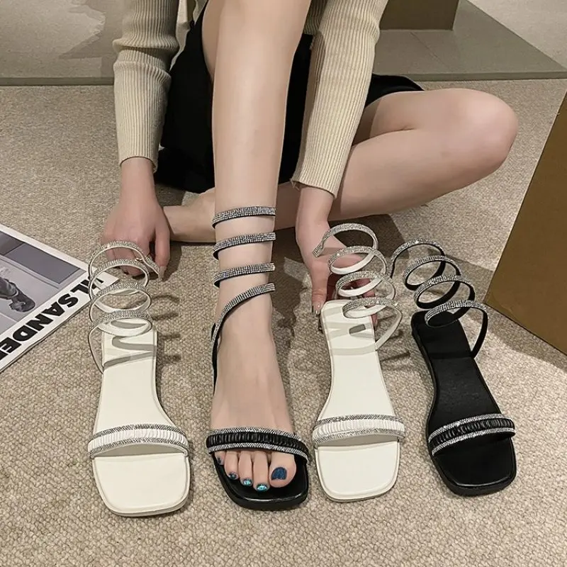 Women's Open Toe Rhinestone Ankle Cross Strap Flat Sandals Fashionable Buckle Strap Ladies Shoes Outdoor Women's Beach Sandals