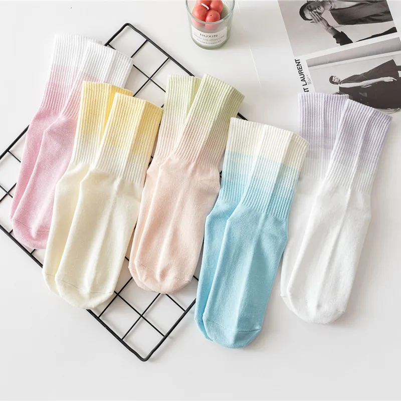 Professional Yoga Socks Women Gym Yoga Fitness Mid-calf Socks Gradually Changing Color Socks Breathable Comfortable Wear