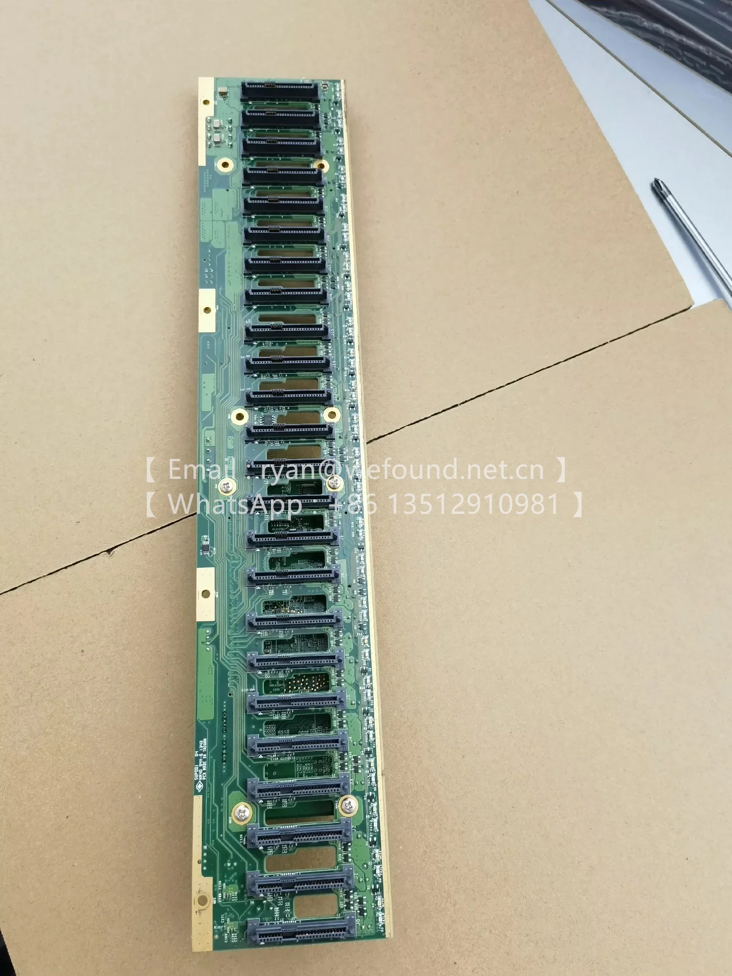

BPN-SAS2-216EL1 BPN-SAS2-216EB Объединительная плата