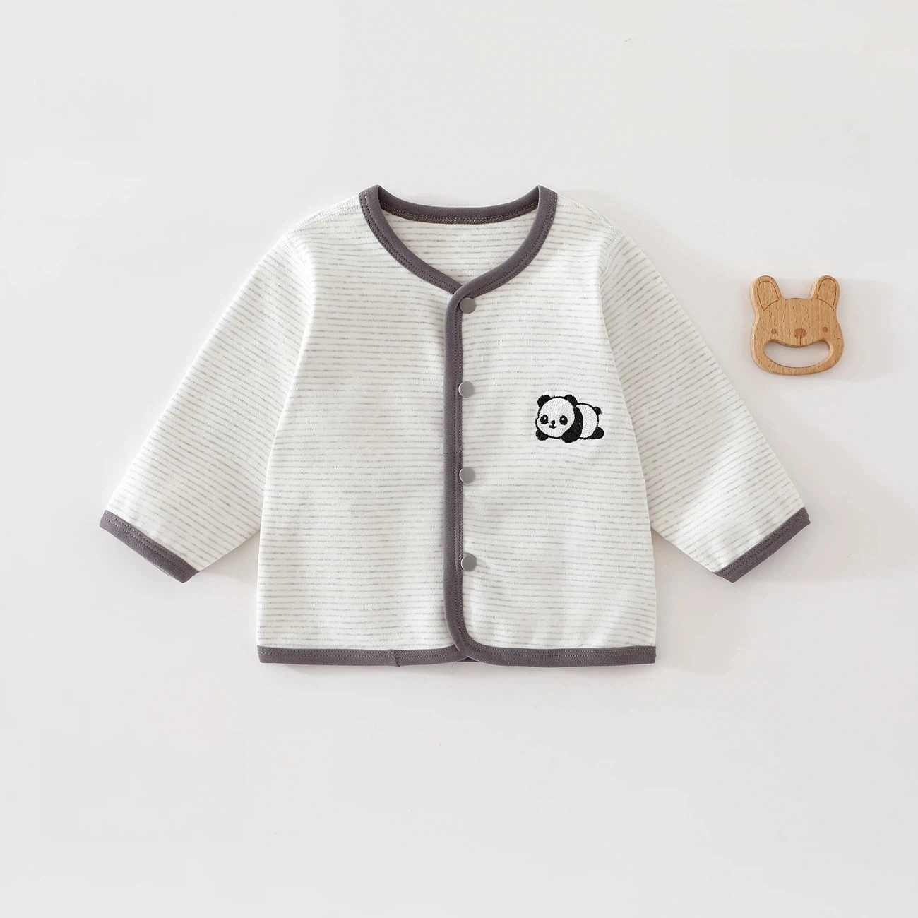 Baby Long-Sleeved Tops, Spring and Autumn Baby Jackets, Boys' Cardigans, Ready-Made Gray Red Panda Cardigans
