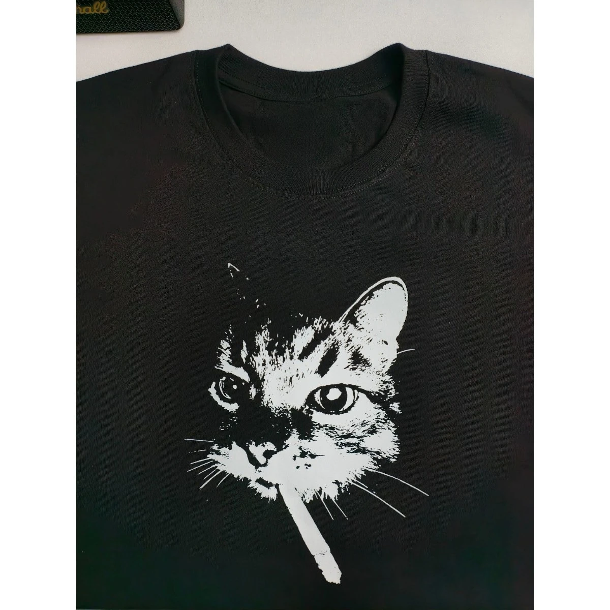 جديد الشارع التدخين القط الرجعية المطبوعة Crewneck تي شيرت المرأة أزياء قصيرة الأكمام مضحك القط ميمي قمم النساء الملابس