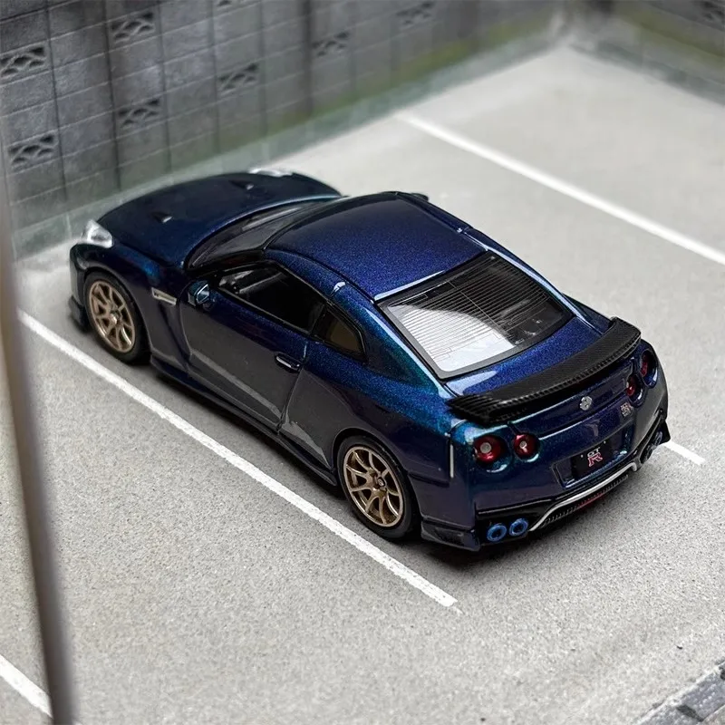 INNO MODELS car model 1/64 simulation nissan R35 supercar GT-R God of War T-SPEC Car model room display boy collection toy gift