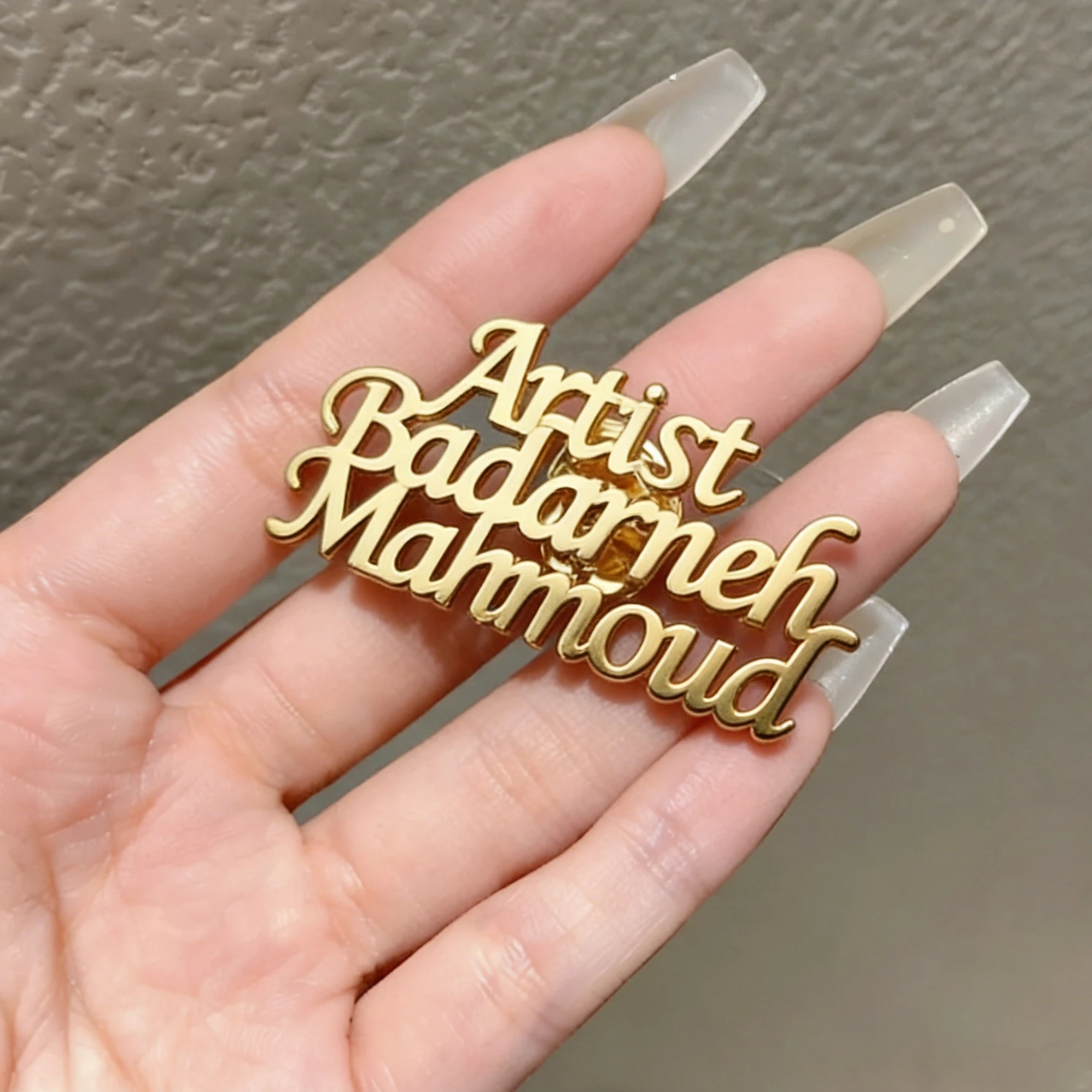 

Laser Engraved Name Brooch Stainless Steel Custom Monogram Pin Personalized Jewelry for Family Lovers Anniversary Birthday Gift