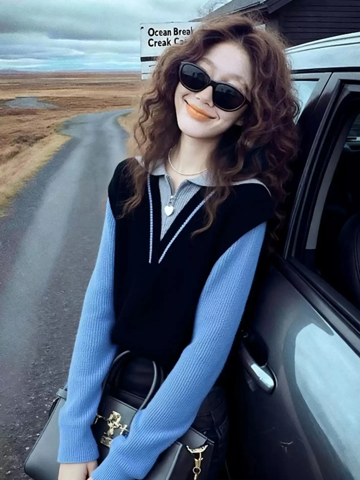 

Comfortable Camere Knitted Sweater Long Sve Splicing Design Women's Faion Commute Sle Winter Design Sense Fake Two-P...