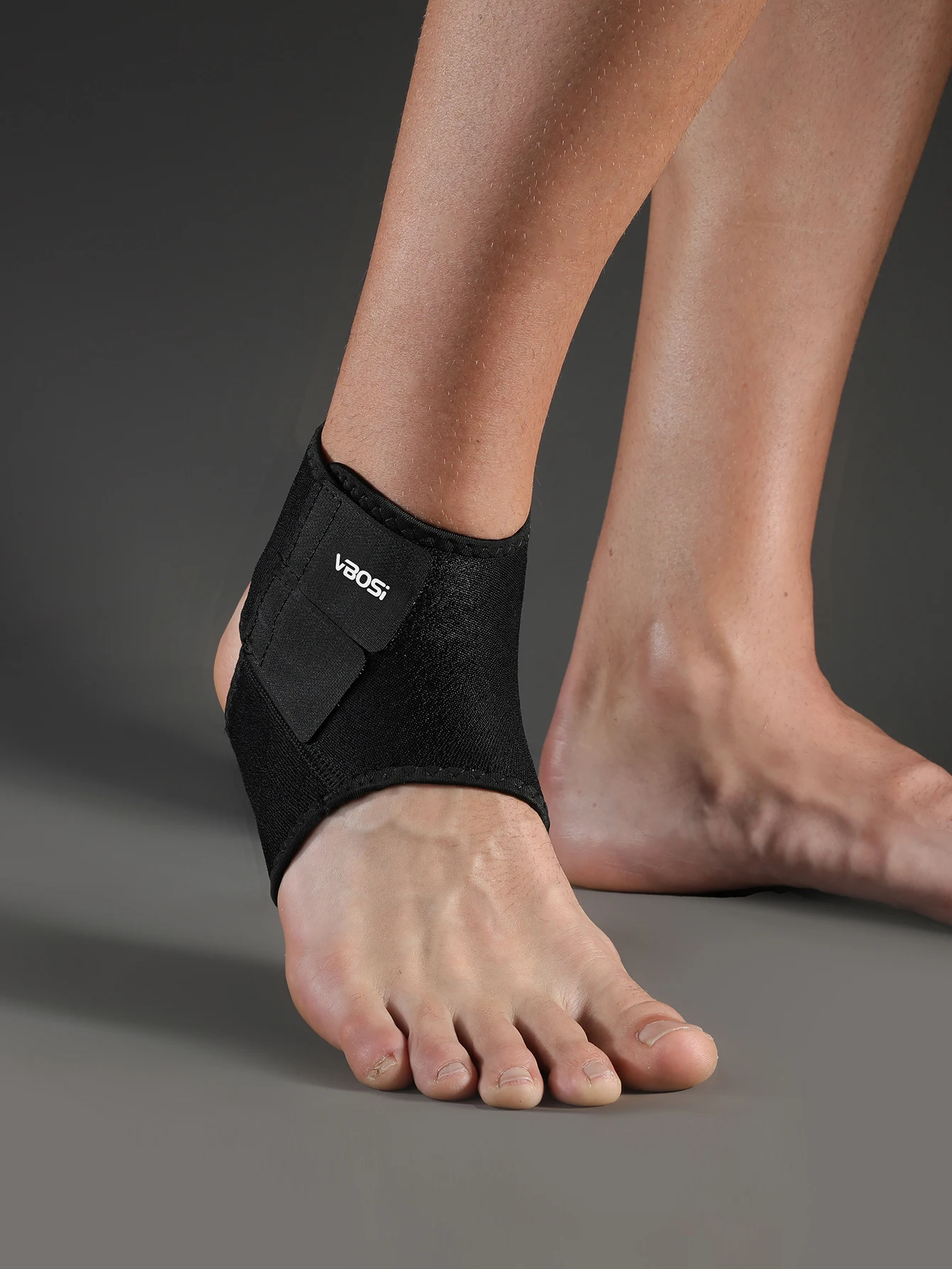1 Piece Adjustable Neoprene Ankle Support for Running Basketball