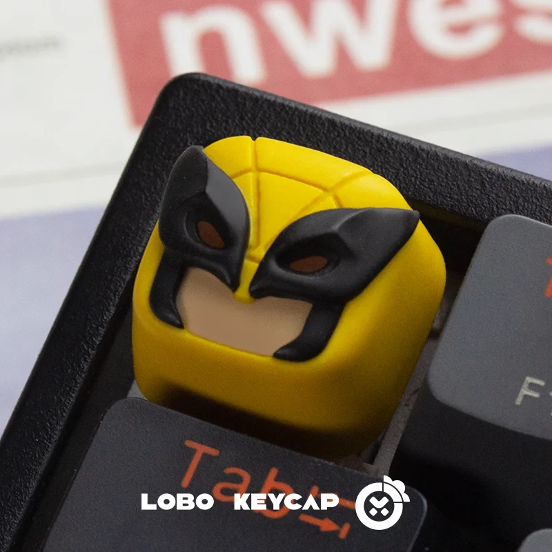 

Venom Movie Anime Peripheral Hero Personality Design Resin Art Light Transmission Keycaps Keyboards Accessories Peripherals Esc