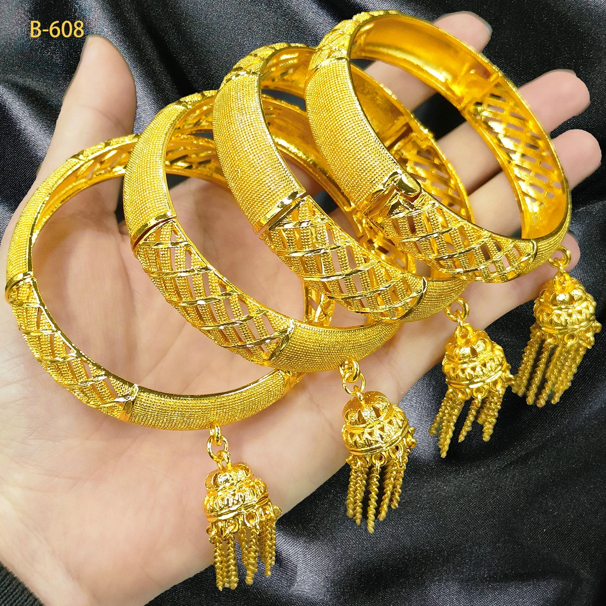 ANIID New Dubai Gold Color Bangles Bracelet With Tassel Pendant For Women Indian Middle Eastern Nigerian Wedding Luxury Jewelry