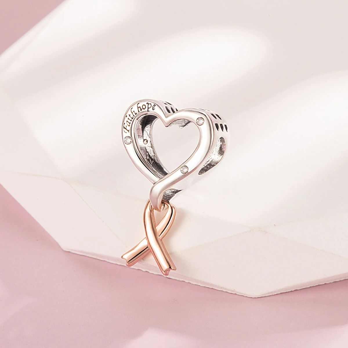2026 original design care breast cancer bead pendant, DIY bracelet jewelry gift, environmentally friendly copper material
