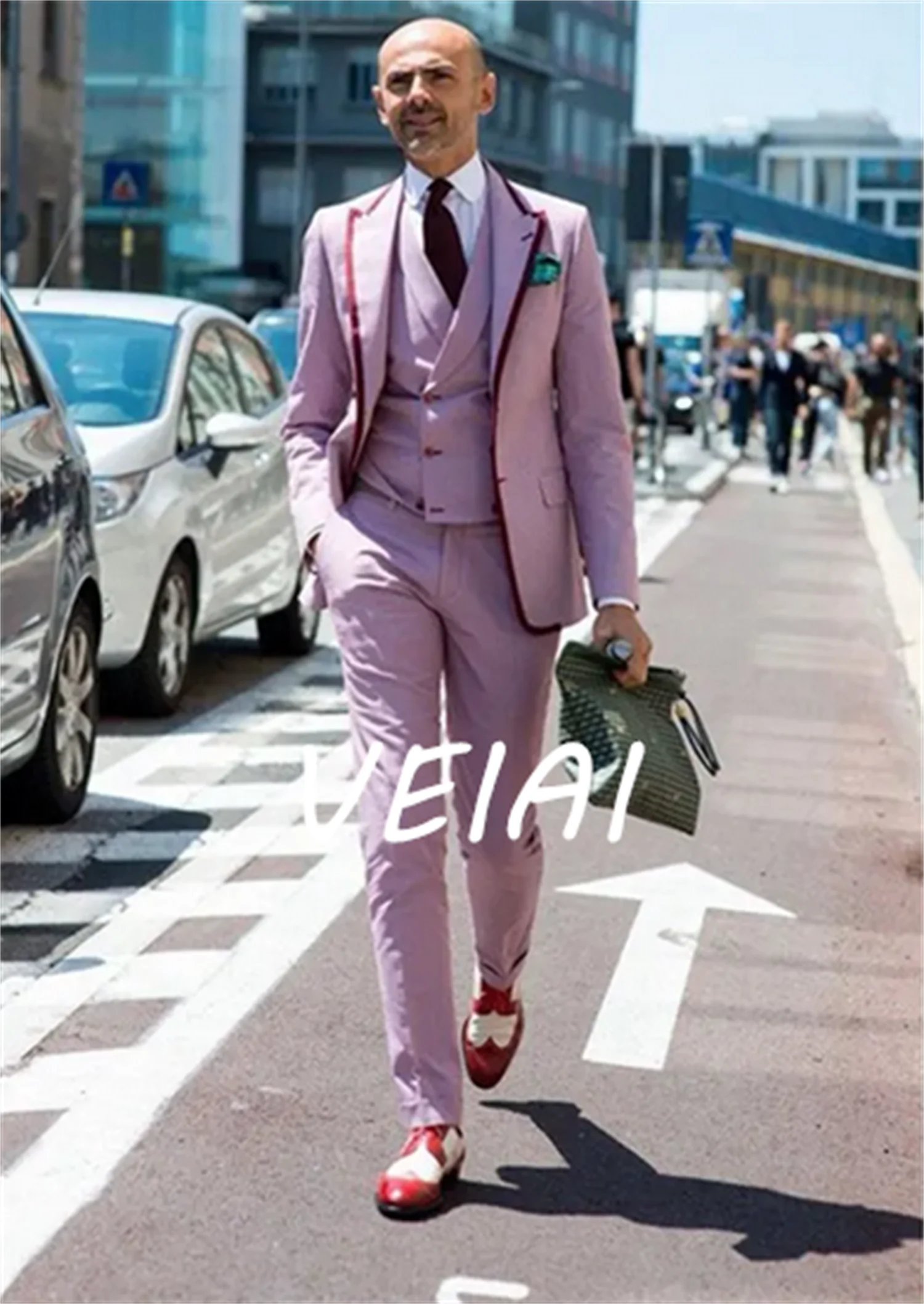 

Classic slim Groomsmen Peak Lapel Groom Tuxedos Men Suits Wedding/Prom Best Man Blazer ( Jacket+Pants+Tie+Vest)