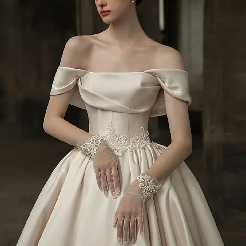 

Elegant Off the shoulder Dress For Wedding Women Applique Pleat Bride Wedding Customized vestidos de novia(Excluding Gloves)