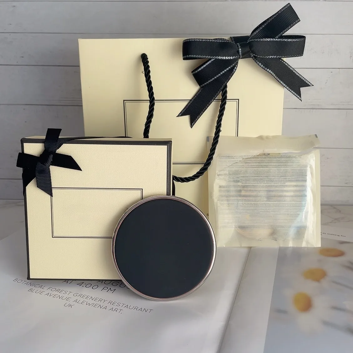 

Car Pendant Rearview Mirror Ornament with English Pear, Pomegranate, Lime Basil, Wild Refill and Stand Hangging Decor