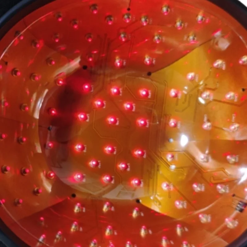 

Лазерная шапка для светотерапии с 96 диодами 650 нм, устройство для стимуляции роста волос и лечения выпадения волос