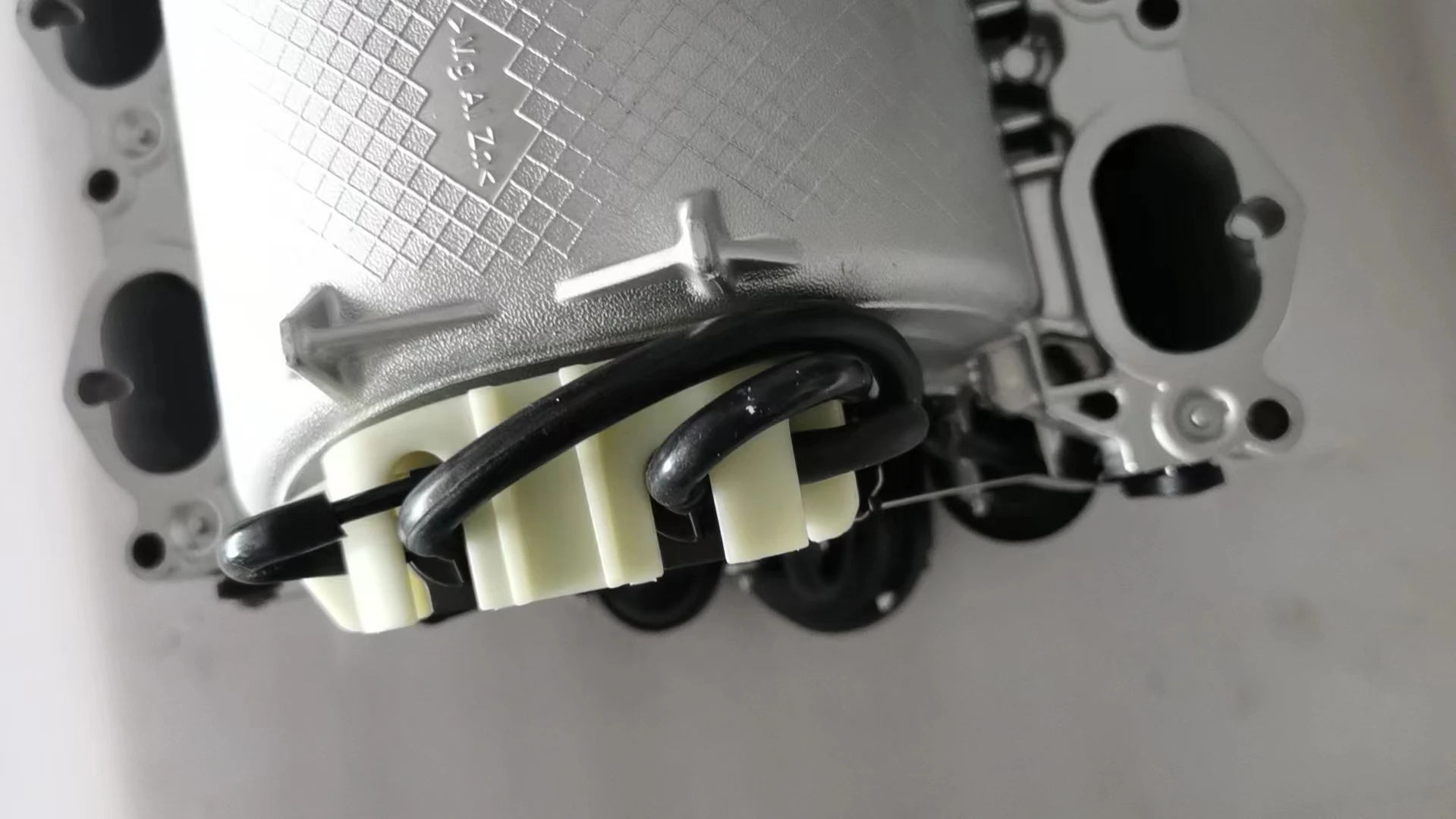 2721402401   Dla Mercedes Benz ML C230 C280 CLK GLK E350 R350 SLK M272 M273 V6 Zespół kolektora dolotowego silnika