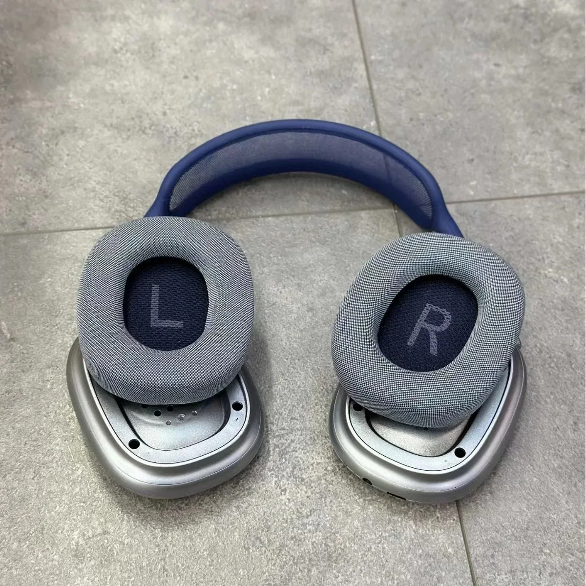 P9 Max ワイヤレスイヤホン、磁気式イヤホン、レザーバッグ付き、スポーツ用、Bluetooth、ポップアップ、新製品