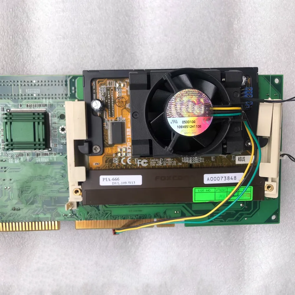 

PIA-666 промышленная материнская плата