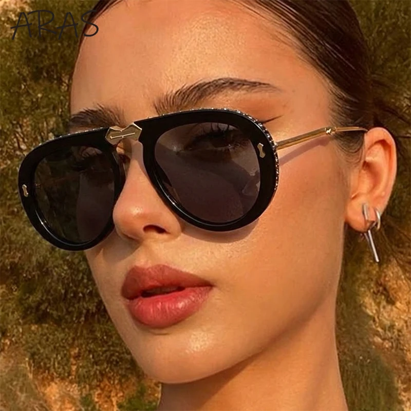 

Винтажные овальные складные солнцезащитные очки со стразами для женщин 2026: люксовый бренд, оверсайз, металлическая оправа, для дам, в стиле Y2K, панк-оптика