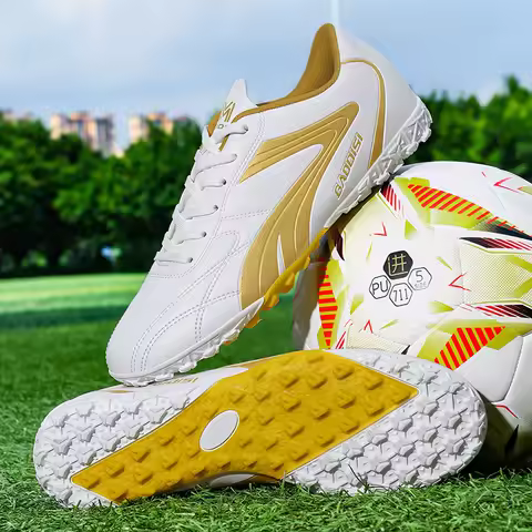 New Professional Men Soccer Shoes Adult Football Sneakers Indoor Futsal Ultralight Non-Slip Sport Wear-Resistant Footboot Boots