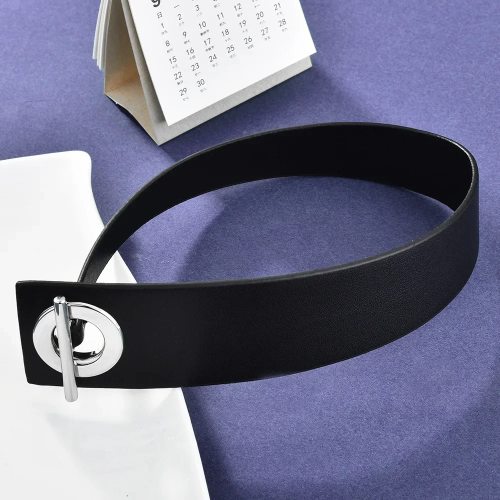 2025Collana punk scuro, colletto Harajuku in stile giapponese, collana corta con fibbia ad anello in metallo in pelle PU
