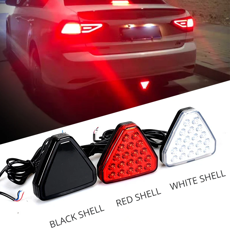 Luz de sinal de freio universal para carro, luzes de freio traseiras, lâmpada de advertência automática, estilo triângulo, JDM, BBA, 12V, 19LED, F1