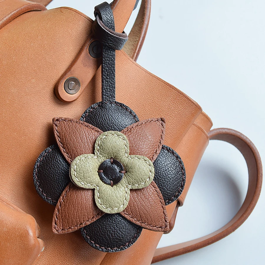 

Простой брелок-подвеска из натуральной кожи с цветком камелии, модный, портативный, с защитой от потери, для ключей и сумок, украшение, подарок