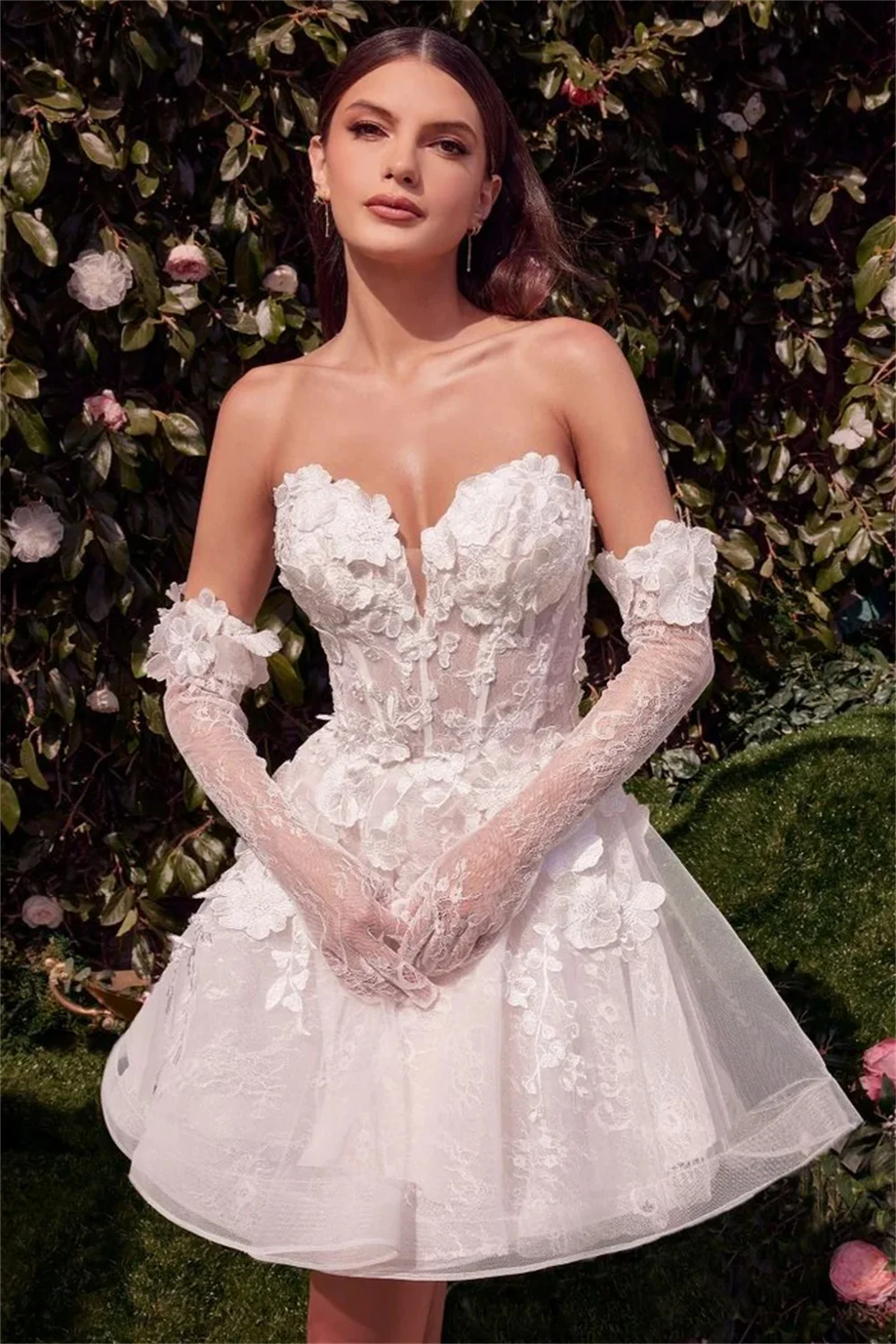 فساتين زفاف أنيقة على شكل قلب ثلاثية الأبعاد مزينة بالدانتيل على شكل زهرة قصيرة/ميني مصنوعة حسب الطلب 2026 فيستدو دي نويفال #3