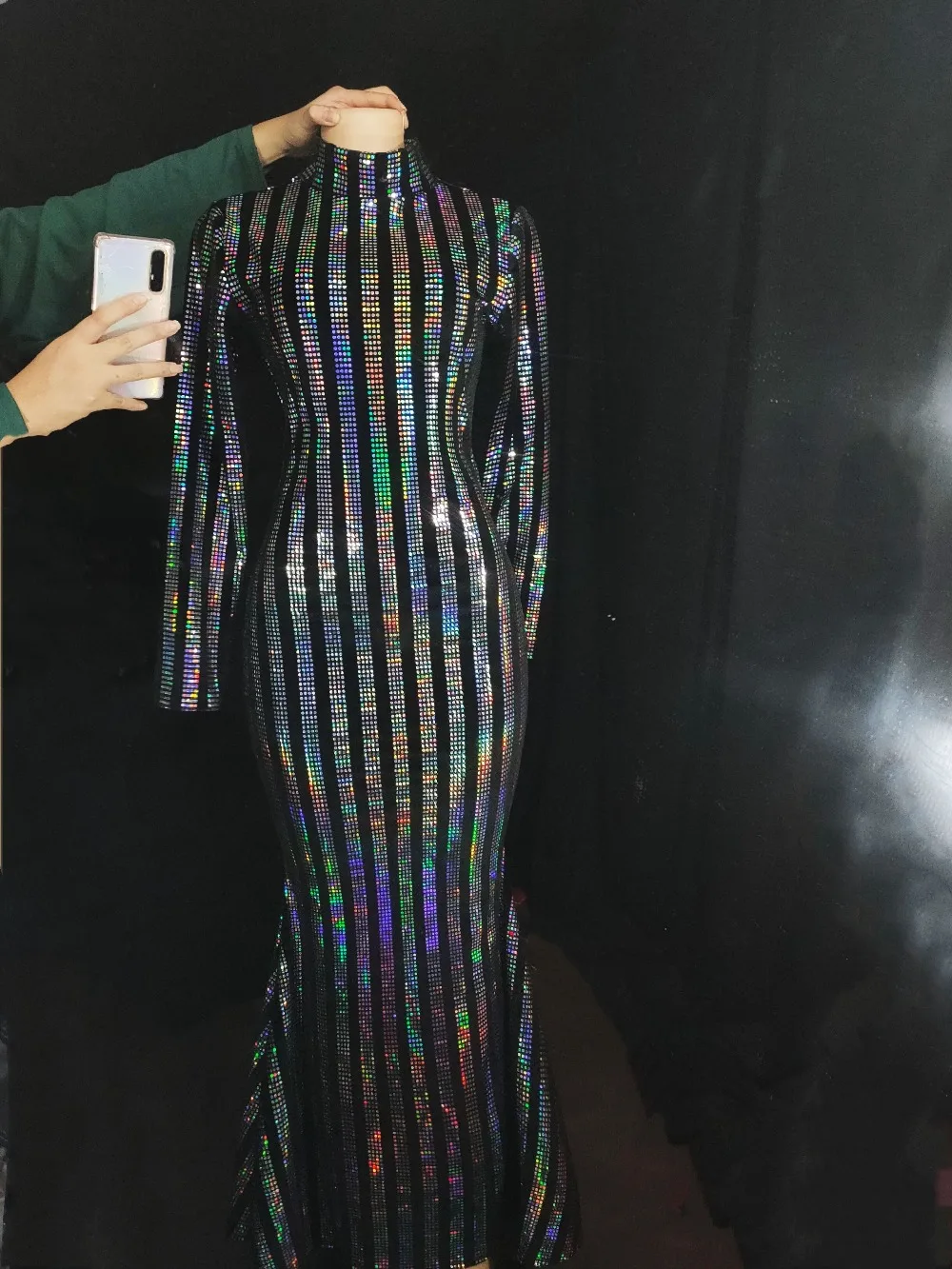 Czarny aksamit brokatowe cekiny w paski sukienka syrenka kobiety urodziny świętuj bal moda Slim Fit długie sukienki piosenkarka odzież gospodarza