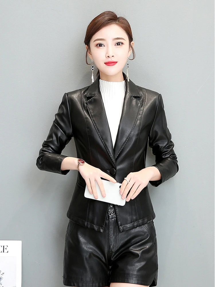 Jaqueta de Couro de Carneiro Feminina Profissional Slim para Primavera 2025: Casaco Ajustado para o Dia a Dia com Bolsos