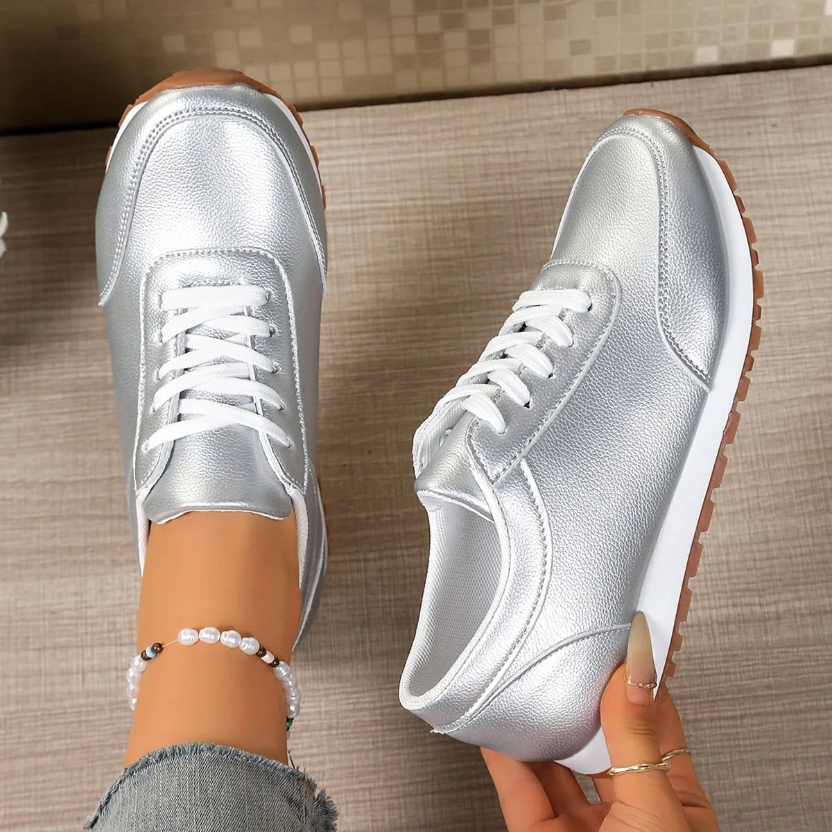 

Fashion Gold Silver Platform Sneakers Women Spring Autumn Lace Up Plus Size Casual Sneakers Woman Comfort Non Slip Sport Shoes