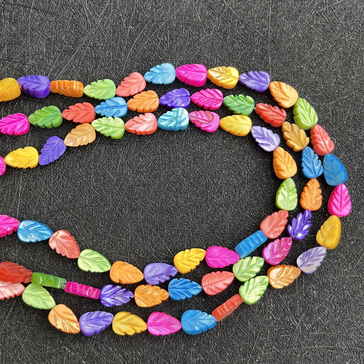 10x15mm Natürliche Süßwasser Blatt Farbige Perlen Shell Schmuck Machen DIY Halskette Armband Ohrringe Zubehör Hochzeit Frauen geschenk